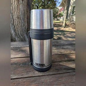 Thermos Brand Vacuum Thermos for Hot and Cold Travel‎ Camp Commute
